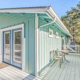 Logo 1 Cozy Retreat - Fireplace, Deck, Grill, Free WiFi, Games, Lincoln County Hotels