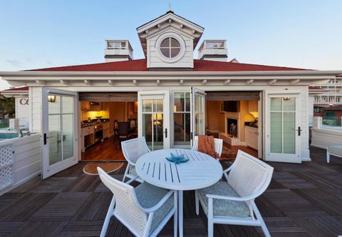 Others Beach Village at the Del, Lxr Hotels & Resorts