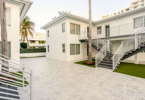 Others Lush Patio and Beach Gear Included - Cozy Retreat