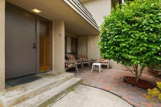 Others 4 Resort-Style Amenities and Direct Beach Access - Inviting Coastal Haven