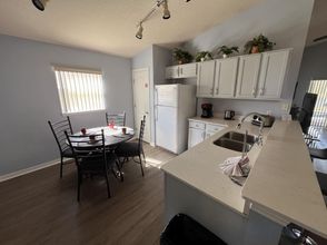 Others 4 Serene Lakeside Escape - Pool, Wifi, Games, Waterfront