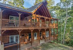 Others 4 Game Room and Spacious Decks with Hot Tub - Charming Escape