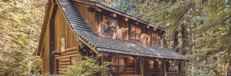 其他 Rustic Charm and Creekside Deck - Enchanting Log Cabin Retreat