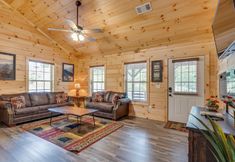 其他 5 Bright, Airy Spaces and a Hot Tub! - Bear Clubhouse