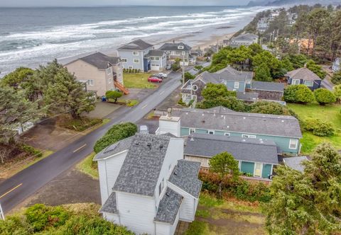 Lainnya Charming Home with Hot Tub and Scenic Views - Delightful Family Retreat