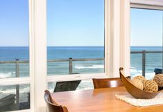 Others 3 Oceanfront Deck and Private Hot Tub - Stunning Coastal Sanctuary