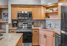 Others 6 Enamored at Eagle Crest