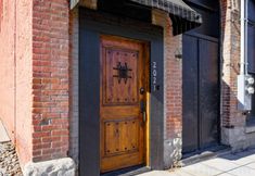 Others 2 Charming Loft with City Views and Modern Kitchen - Spacious Retreat