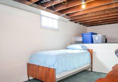 Lainnya 5 Charming Bungalow with Fenced Backyard - Delightful Escape