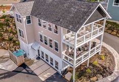 Others 2 Stunning Ocean Views and Hot Tub - Luxurious Coastal Retreat