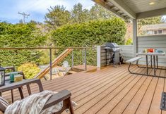 Others 4 Charming Multi-Level Deck and Hot Tub - Serene Coastal Retreat