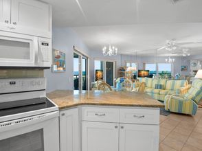 Others 4 Gulf Views and Heated Pool - Exquisite Beachfront Sanctuary