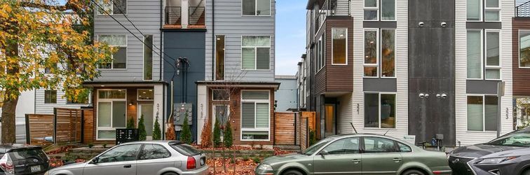 Lain-lain Rooftop Patio with Stunning City Views - Stylish Urban Retreat