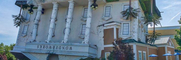 Others Tranquil Forest Views and Hot Tub - Luxurious Log Cabin Retreat