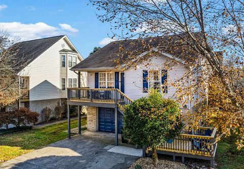 Lain-lain Izzy’s Getaway: River Access in Pigeon Forge!