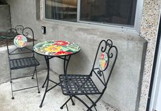 其他 3 Dedicated Parking and Modern Amenities - Stylish Family Retreat