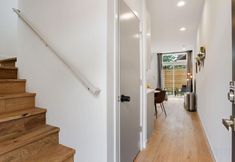 Others 6 Rooftop Patio, Smart TV, A/C, Fast Wifi - Stunning Urban Oasis