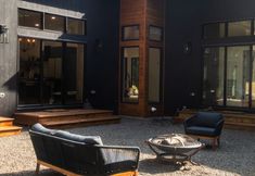 Others 6 Luxurious Chef's Kitchen and Secluded Courtyard - Stunning Wellness Oasis