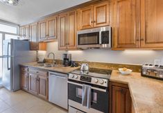 Others 6 Oceanfront Patio and BBQ Access - Stunning Beachfront Retreat