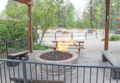 Others 6 Ski Access and Resort Amenities - Stunning Mountain Retreat