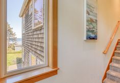 อื่นๆ 4 Spectacular Ocean Views and Game Room - Charming Beach Retreat