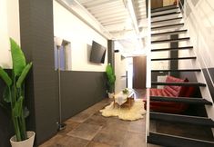 อื่นๆ 3 Elizabeth Garden Kuromon