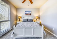 その他 4 Two-Story Townhouse w/Free WiFi, Fireplace, A/C, Patio, & Shared Hot Tub, Pools