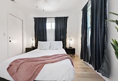 Others 6 Spacious Backyard and Modern Kitchen - Elegant Family Retreat