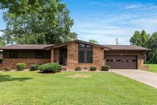 その他 Game Room and Private Hot Tub - Stylish Family Escape