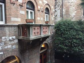 Others Rosetta Hotel Perugia Tapestry Collection by Hilton