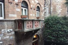 Others Rosetta Hotel Perugia Tapestry Collection by Hilton