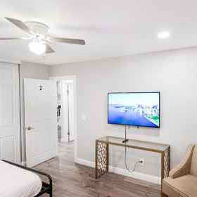 Logo 1 Xlnc Home Gillespie Drive by sdstay, โรงแรม & ที่พัก San Diego County