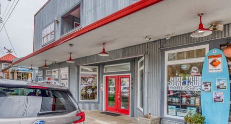 其他 2 Waterfront Deck and Spa Tub - Cozy Coastal Retreat
