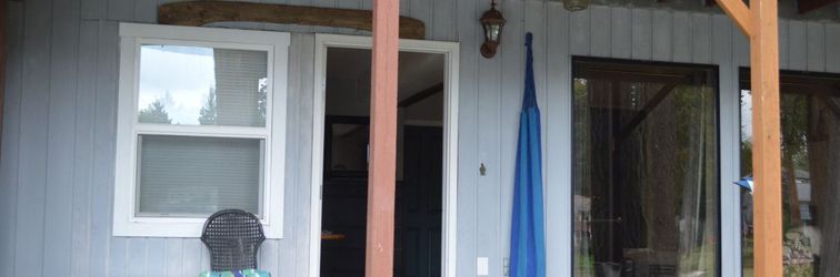 Others Kayaks and Cozy Fireplace - Elegant Waterfront Escape