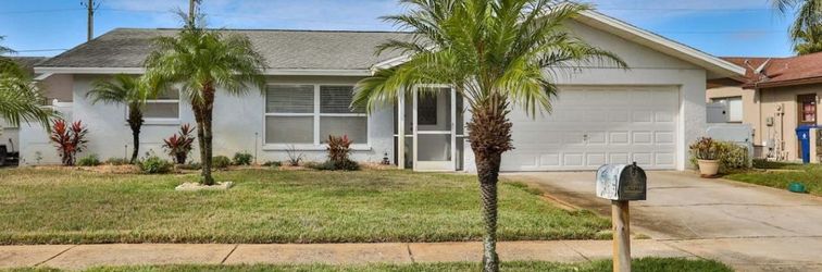 その他 Heated Pool and Screened Patio Retreat - Charming Oasis