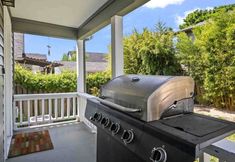 Others 7 Gorgeous Outdoor Retreat and Luxurious Amenities - Exquisite Haven