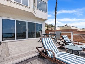 อื่นๆ 4 Breathtaking Ocean Views and Cozy Fireplaces - Inviting Coastal Escape