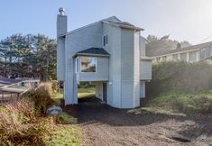 기타 3 Charming Home with Hot Tub and Scenic Views - Delightful Family Retreat