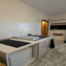 Others 1 Lucian dreams in roma, Ardea Hotels