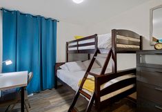 Others 5 Captivating Mountain Vistas and Spacious Deck - Elegant Tranquil Retreat