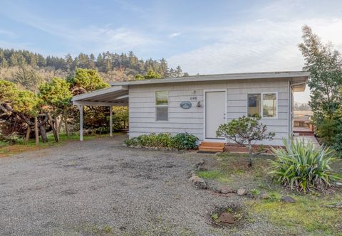 其他 Charming Bayfront Cottage with Hot Tub and Fire Pit - Cozy Coastal Retreat