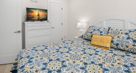 기타 2 Patio and Heated Swimming Pool - Charming Coastal Retreat