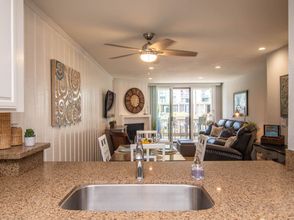 その他 4 Stunning Balcony Sunset Views and Tropical Oasis - Elegant Coastal Getaway