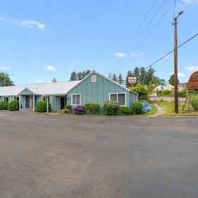 Hotel Exterior1Spacious Living Area and Kitchenette - Charming Coastal Retreat,俄勒冈州公寓