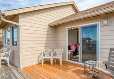 其他 4 Ocean View Deck and Inviting Kitchen - Stunning Coastal Retreat