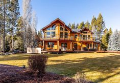 Others 2 River Access and Private Hot Tub - Stunning Mountain Lodge