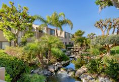 Lainnya 4 Ocean View Patio and Beach Access - Spacious Coastal Haven