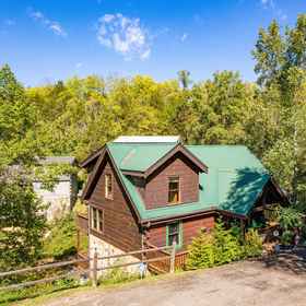 Hotel Exterior 1 Hot Tub and Spacious Living - Enchanting Family Retreat, Pigeon Forge Hotels
