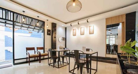 Others 2 Hotel Andalas