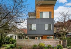 Others 2 Rooftop Patio, Air Conditioning, Smart TV, Washer and Dryer - Elegant Haven